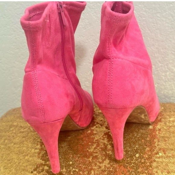 Hot Pink Bootie side zipper 5in heel size 8 wide - Picture 3 of 7